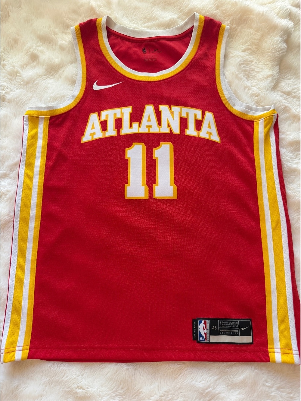 Atlanta Hawks #11 Trey Young NBA Swingman Basketball Jersey Size 48 Large